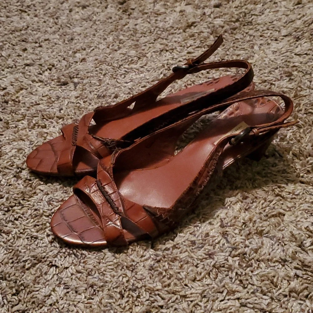 Max Studio Koi Low Heel Sandals